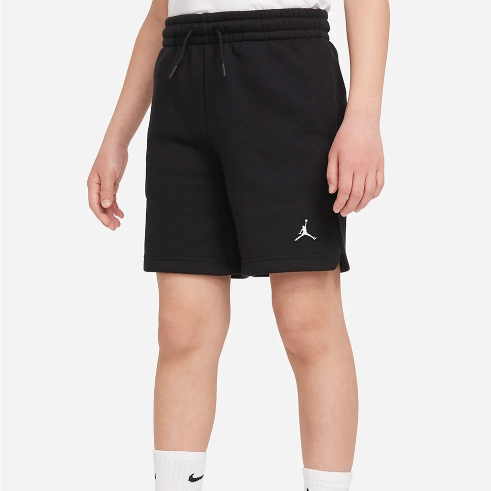 Boys Big kids Jordan shorts size L